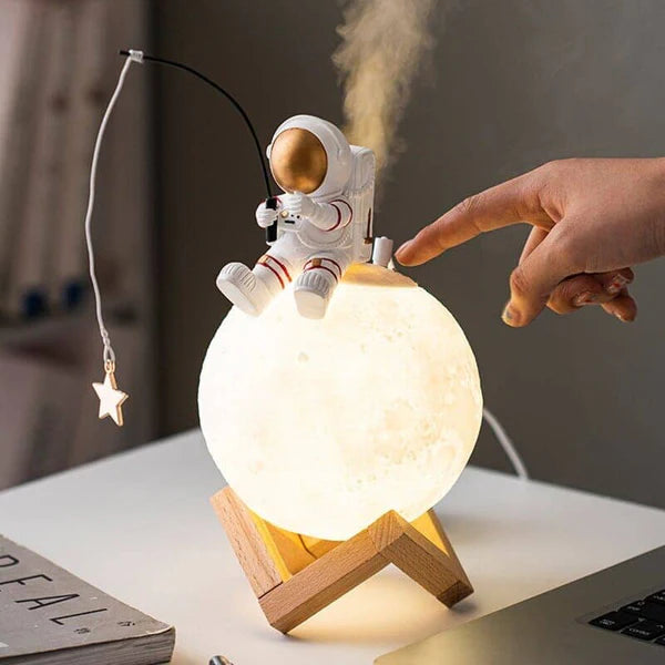 Luminária de Mesa e Umidificador de Ar Astronauta