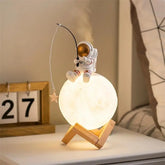 Luminária de Mesa e Umidificador de Ar Astronauta