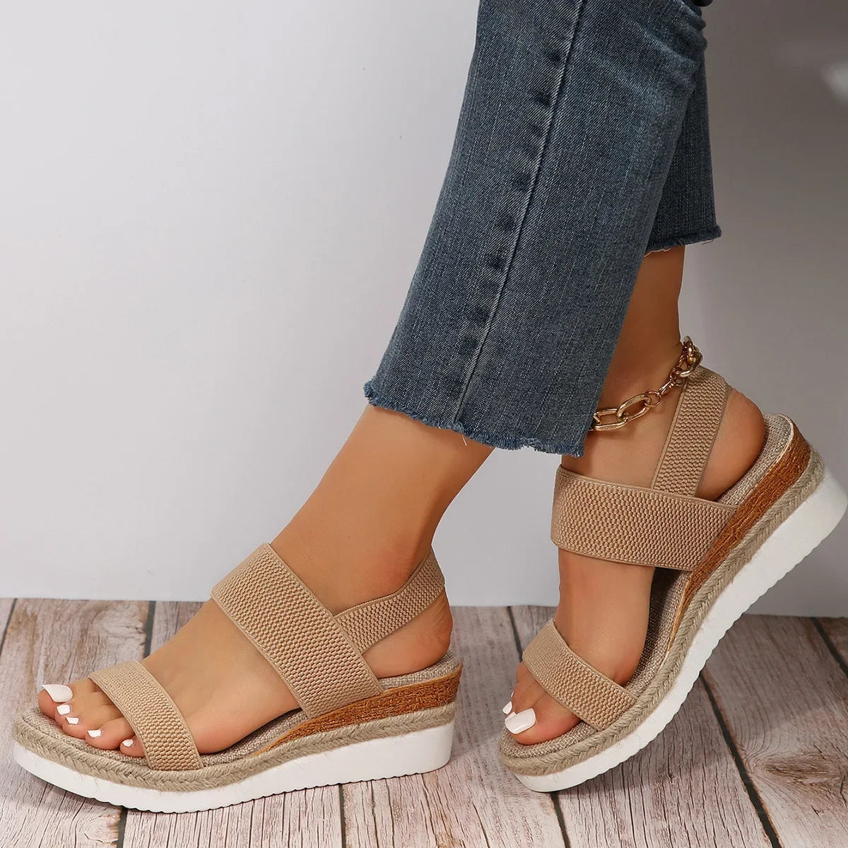 Sandália Feminina Aurora - Moderna, Elegante e Confortável