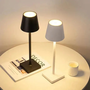 Luminária de Mesa Recarregável